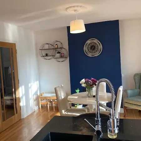 Large 2 Bedroom House With Garden In Bristol 公寓 *